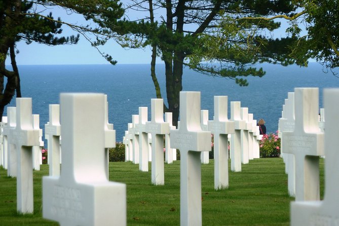 Normandy D-Day Landing Beaches Guided Tour from Paris by minivan - A D-Day Route You Can Do in One Day from Paris