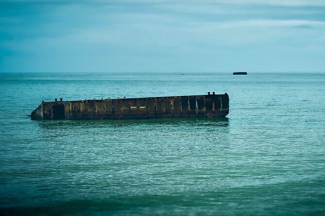 Normandy D-Day Landing Beaches Small-group trip from Paris - Overlord Museum and Omaha Beach
