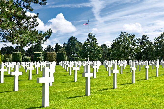 Normandy D-Day Tour Guided Small Group From Paris - Juno Beach Center: the Canadian perspective in a tight window