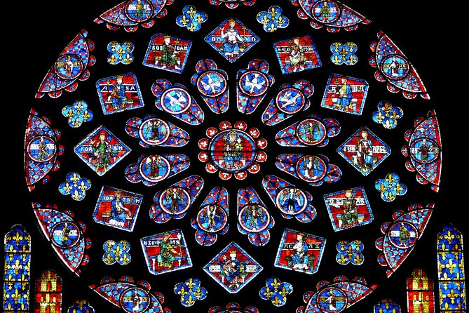 Notre Dame de Paris Interior Guided Tour - Reconstruction and preservation: how to spot the story in the stone