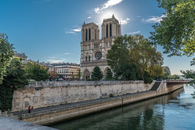 Notre Dame de Paris Interior Guided Tour - Inside Notre-Dame: gargoyle meaning and the details you’ll miss alone