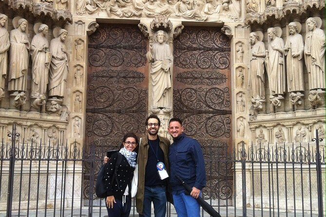Notre Dame & Ile de la Cité Private 2-Hour Walking Tour in Paris - Meeting point to ending spot: plan a smooth start and a friendly finish