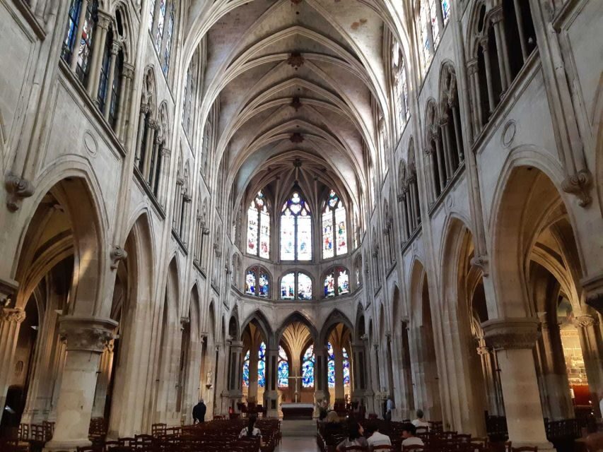 Notre-Dame Outside Île de la Cité & St Severin Private Tour - Private tour value: $258 for up to 10, and why that matters