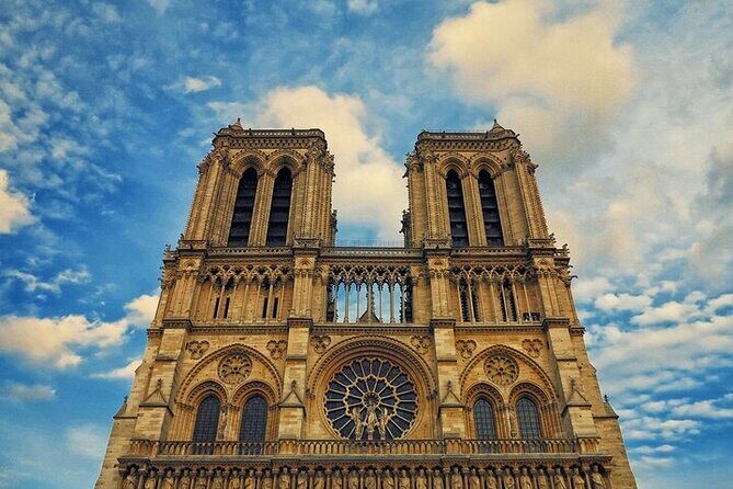 Notre Dame Surroundings with Entry Ticket to Archeological Crypt - Who this tour suits best (and who should pick something else)