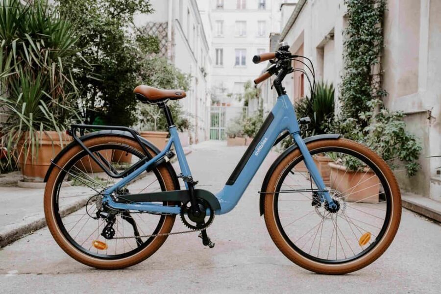 Onebike: Electric Bike Rental in the in the heart the Paris - Pickup at The Blue Store (37 Avenue Parmentier): Getting Ready to Roll