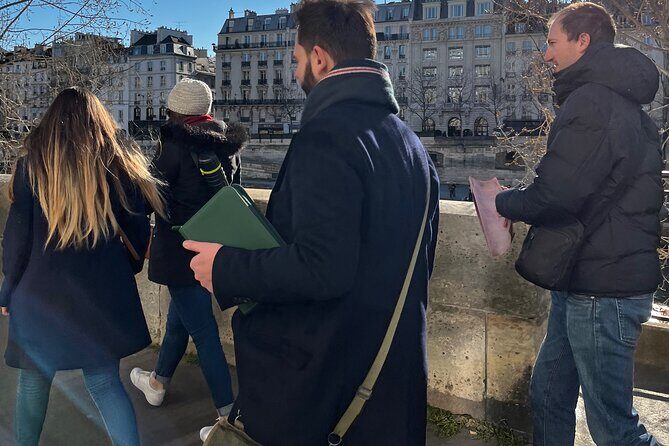 Outdoor Escape Game in Paris : The Stone of Nicolas Flamel - Weather and walking reality: Stay comfortable and keep thinking