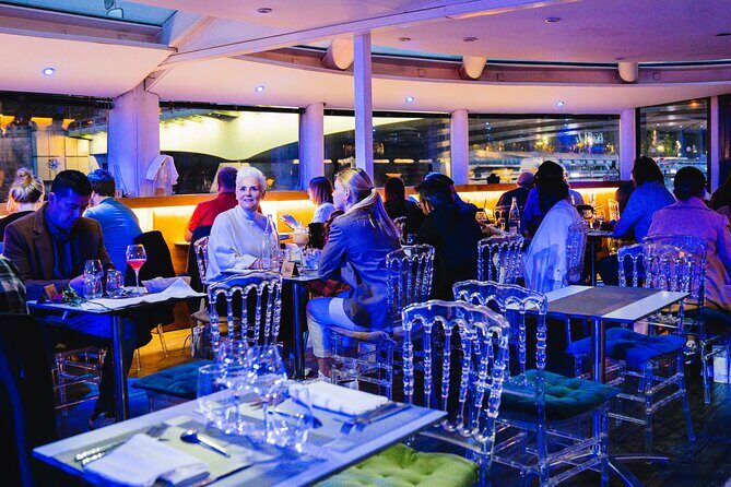 Overnight Stay onboard Paris Seine River Dinner with Cruise - Overnight onboard: cabins, suites, and how to set expectations