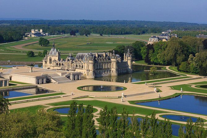 Palace Of Chantilly - Private Trip - When Food Plans Change: The Town Option Matters