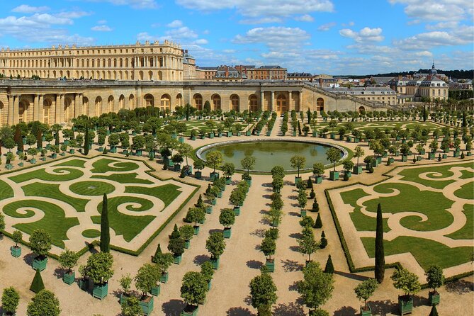 Palace of Versailles Entry ticket with Musical Gardens & Estate - Palace of Versailles: your timed start at the Hall of Mirrors