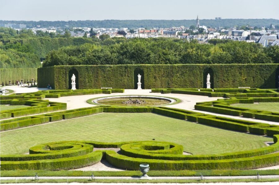 Palace of Versailles Guided Afternoon Tour from Paris - Royal Apartments: Sun King splendor, explained room by room