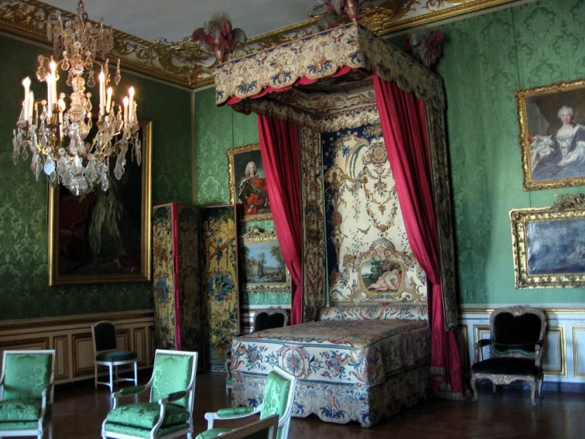 Palace of Versailles Guided Afternoon Tour from Paris - Priority access at Versailles: why it’s worth $115