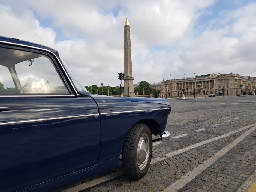 Paris: 1-Hour Tour in a Vintage Car - Notre-Dame Cathedral and Île de la Cité Views in Minutes