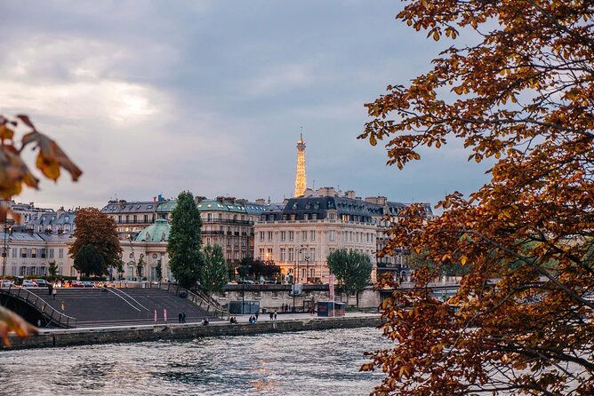 Paris 10-Hour Guided Louvre, Eiffel Tower & Seine River Cruise - Le Marais and the Latin Quarter: walking time that feels like Paris