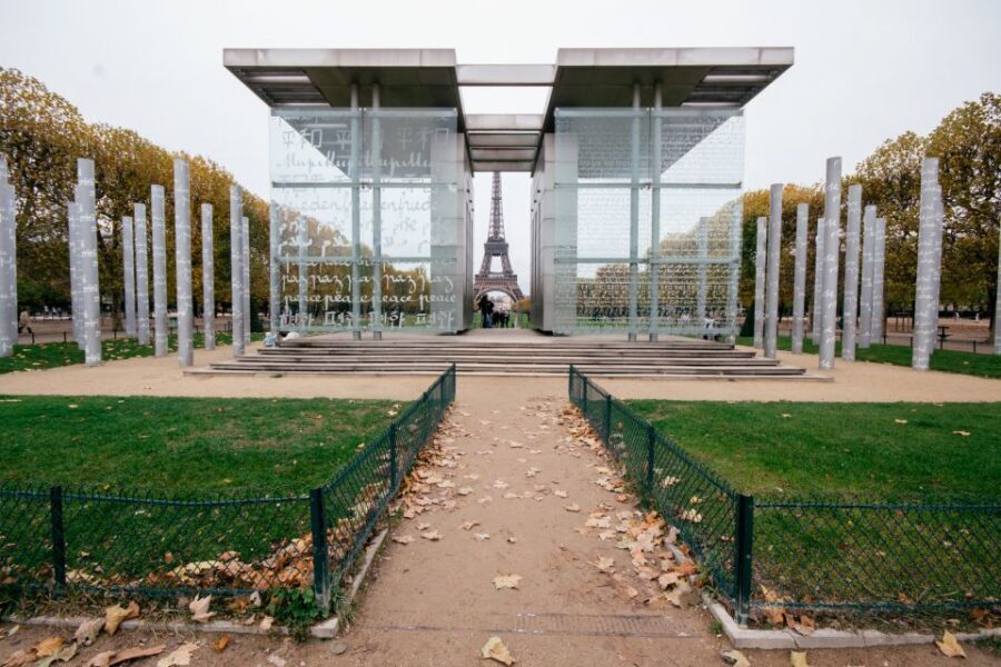 Paris: 2.5-Hour Private City Highlights Kickstart Tour - Louvre From the Outside and the Tuileries Garden Walk