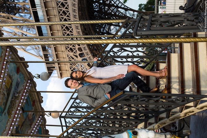 Paris 2-Hour Eiffel Tower Walking Tour with Professional Photo Shoot - Timing and start times: how to pick the best light