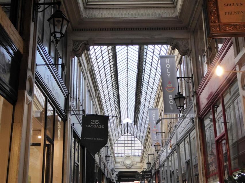 Paris: 2-Hour Passages Private City Tour in German - Meeting at Le Peletier and Getting Oriented Fast
