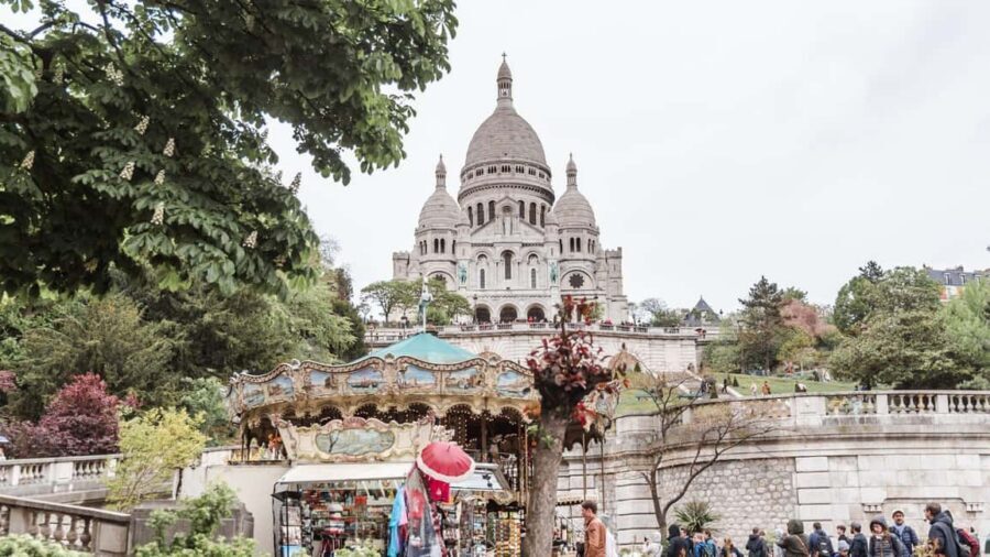 Paris: 3-Hour Private Tour from Champs Élysées to Montmartre - Key highlights you’ll feel on the ground