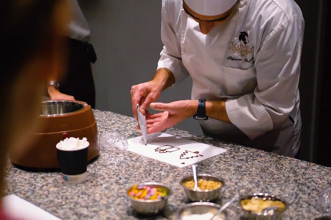 Paris : 45 min Chocolate Workshop at Choco-Story Paris - Kids rules that affect your plan (7+ and adult tickets)