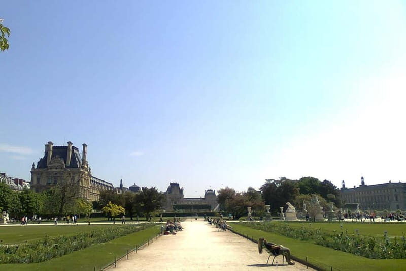 Paris 6-Hour Private Guided Walking Tour - A 6-hour route that ties Paris eras together