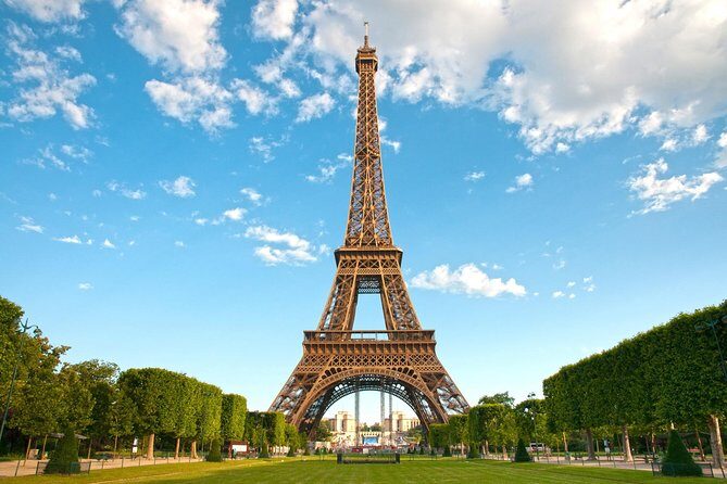 Paris Airport CDG Arrival Private Transfer to Paris by Luxury Van - The Waiting Time + Flight Tracking Safety Net