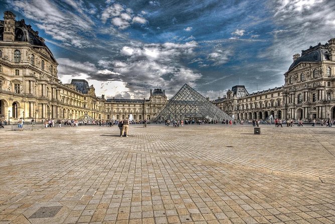 Paris Airport Transfer: Paris Airport CDG to Paris by Luxury Van - Price and value: why $113.50 per person can make sense