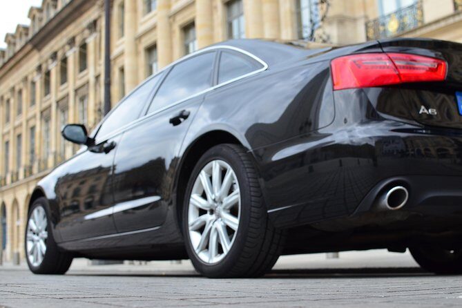 Paris Airport Transfers - Private Car - How the Meet-and-Greet Works at Orly and CDG