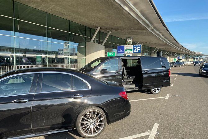 Paris Airport Transfers - Private Car - Private Car Comfort: Leather, Wi‑Fi, and the Right Vehicle Size