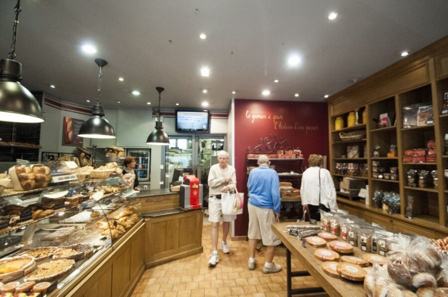 Paris Bakery Tour - One Hour In A Working Paris Boulangerie (Not A Museum)