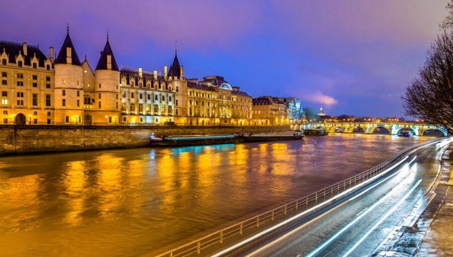 Paris: Bastille Day Dinner Cruise on the Seine River - The $224 Value: Dinner, Drinks, and Time Well Spent