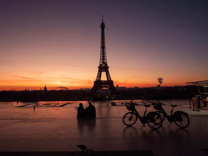 Paris Before the Crowds: Sunrise Bike Tour with Breakfast - Meeting near Palais Royal and rolling out fast