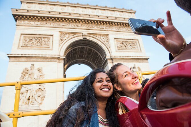 Paris Big Bus Hop-on Hop-off and Seine River Cruise - The Louvre-to-Notre-Dame core: how the loop helps you get oriented