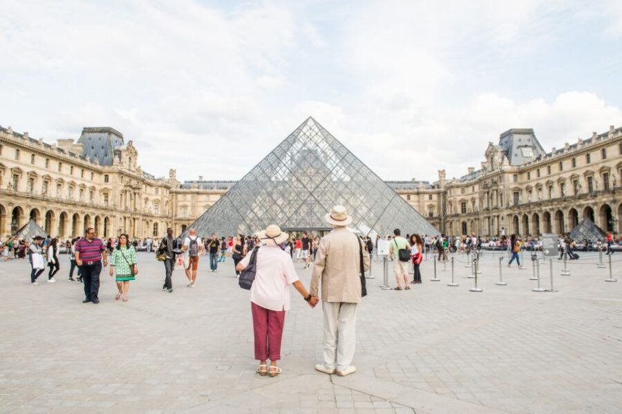 Paris: Big Bus Hop-on Hop-off Tour & Panoramic Night Tour - Key things I’d plan around
