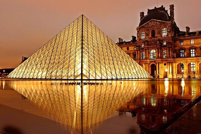 Paris by Night Tour in a Vintage Open-Top French Car Citroën DS - Arc de Triomphe and Les Invalides: the monument mood-setters