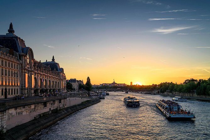 Paris By Night with Seine River Cruise and Roundtrip Luxury Transportation - Price and Value: Is $401.43 Worth It for a 3-Hour Night Experience?