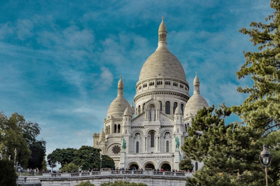 Paris: Charms of Montmartre Guided Walking Tour - Key Moments That Make This Tour Worth It