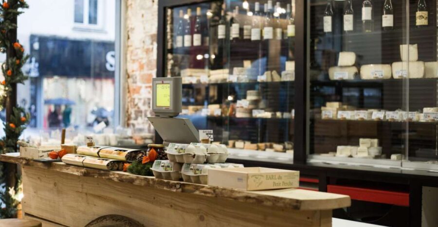 Paris: Cheese and Wine Class in a 17th Century Cellar - Key things that make this cheese and wine class worth it