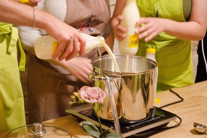 Paris Cheesemaking Workshop including Wine and Cheese Tasting with an Expert - Should you book the Paris cheesemaking workshop?