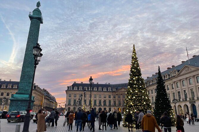 Paris Christmas Lights Small Group Walking Tour with Local Guide - Palais-Royal Gardens: A Peaceful Bubble Between Busy Streets