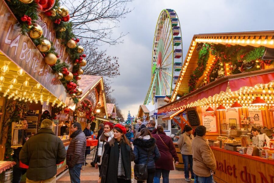 Paris: Christmas Market Guided at Notre Dame & Food Tasting - Meeting by Notre-Dame: where the tour starts and why it matters