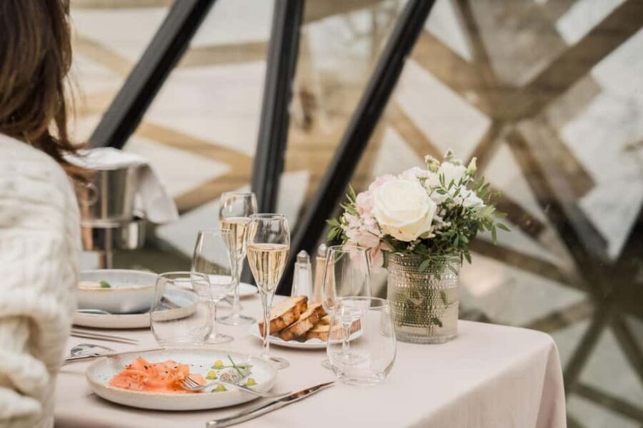 Paris : Christmas Special Lunch Cruise on the Seine River - Key highlights to know before you go
