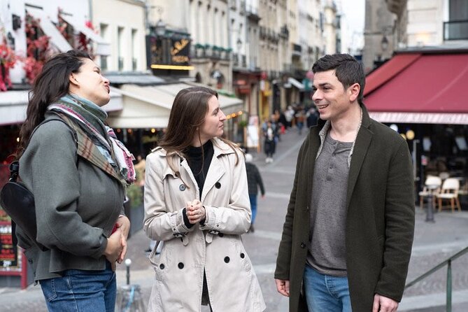 Paris Christmas Tour with a Local Guide: Custom & Private - Hôtel de Ville kickoff: setting the holiday mood fast