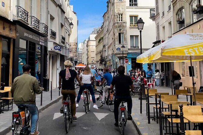 Paris: City Bike Tour on a Dutch Bike - Pont Alexandre III: the bridge stop that turns into a photo mission