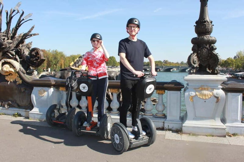 Paris: City Highlights on a Segway - Starting Up: Getting Comfortable on the Segway i2