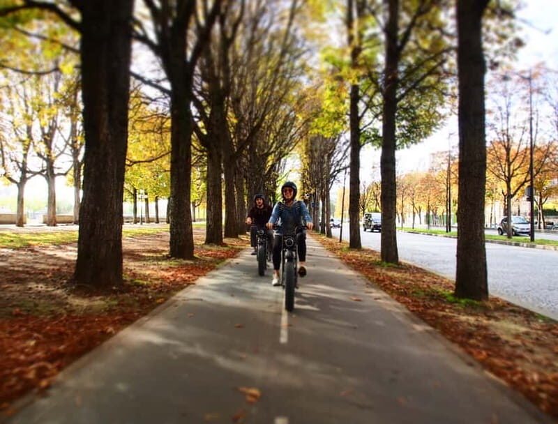 Paris: City Highlights Private Electric Bike Tour with video - Stop 4: Saint-Germain-des-Prés for classic Paris streets