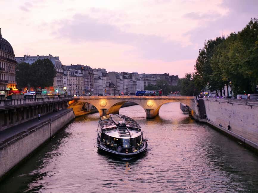 Paris: City of Lights Walk + Seine River Cruise - Timing, expectations, and how to avoid the common letdowns