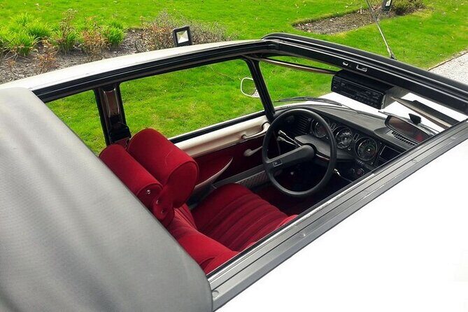 Paris City Tour 3h00 Citroën DS Vintage with Open Roof - Hotel Pickup and the First Minutes That Set the Tone