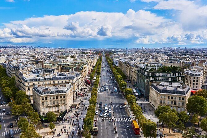 Paris City tour & Transfer CDG - Arc de Triomphe: landmark scale, quick decision-making