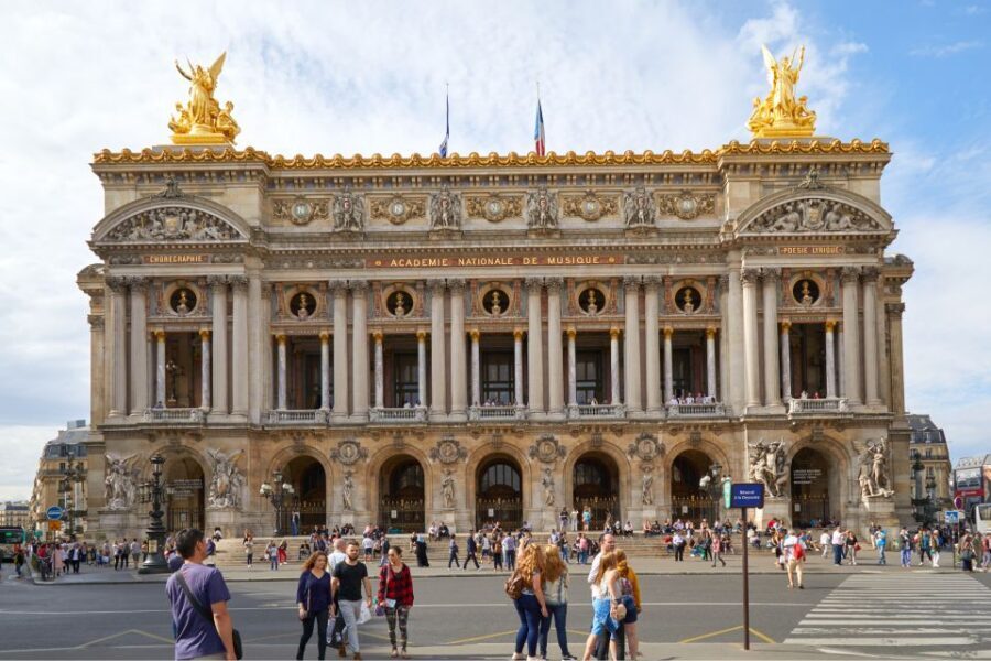 Paris: City Tour with Louvre Tickets & Cider with a Crepe - Louvre Museum with skip-the-line tickets and an audio guide
