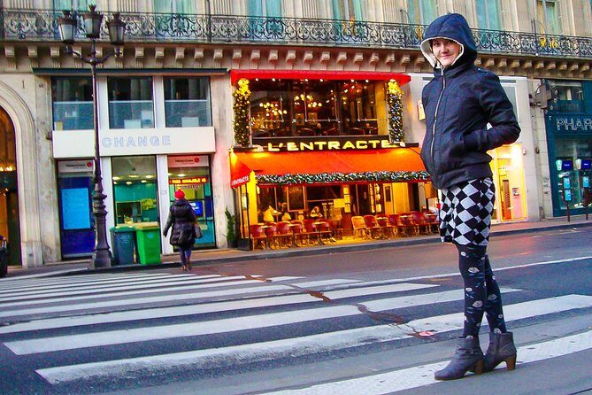 Paris City Tour with Private Friendly Guide and all Must-See Sites - Invalides and Napoleon’s tomb area: respectful, quick, and not overrushed