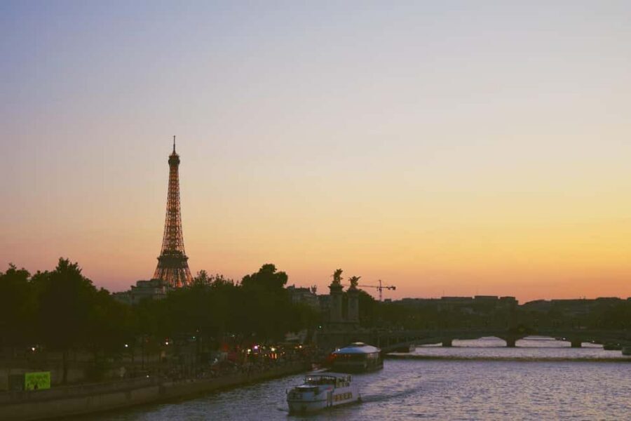 Paris: City Walking Tour and Seine River Cruise - The Seine Cruise (About 69 Minutes): Where the Night Becomes the Real Attraction